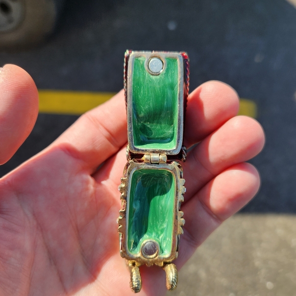 Vintage Monet Christmas Sleigh Trinket Box - Picture 9 of 12